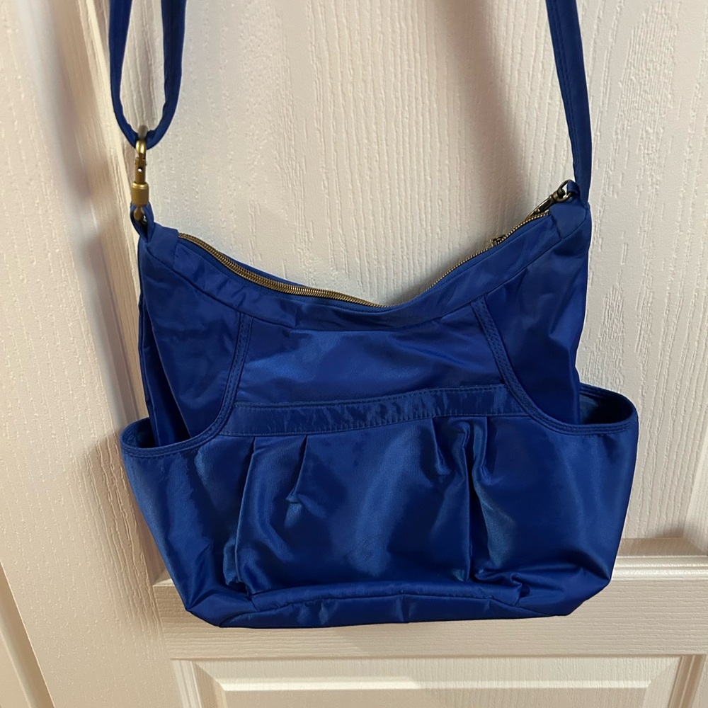 Travelon Royal Blue Crossbody Bag - Picture 5 of 9